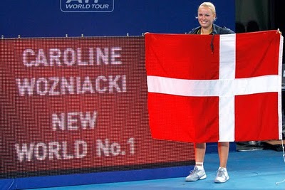 Carolina staat op nummer 1 op de werldranglijst met vlag van Denemarken
